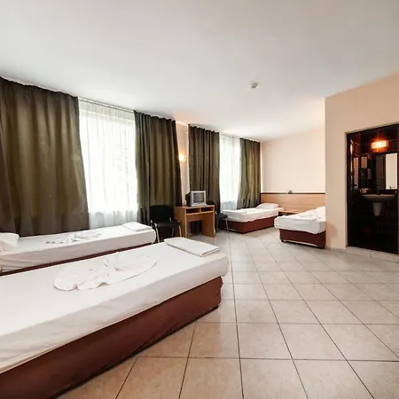 Varly Bryag Hotell