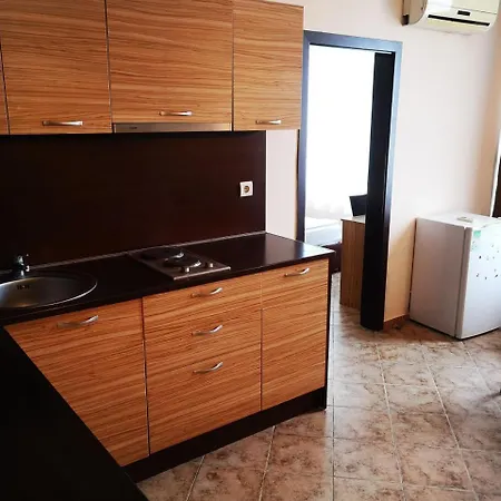 Varly Bryag Hotell