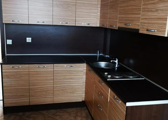 Varly Bryag Хотел 2*