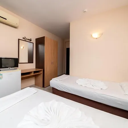 Hotel Varly Bryag