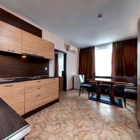 Hotel Varly Bryag