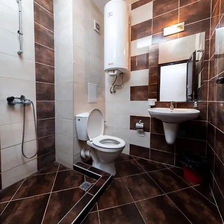 Varly Bryag 부르가스