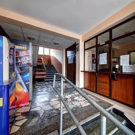 Varly Bryag 부르가스