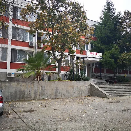 Varly Bryag Hotel 2*