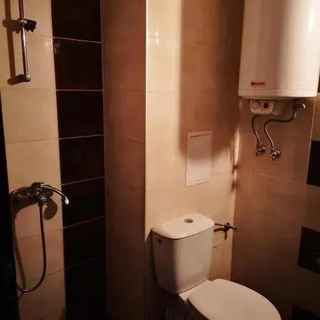 Varly Bryag 호텔 2*